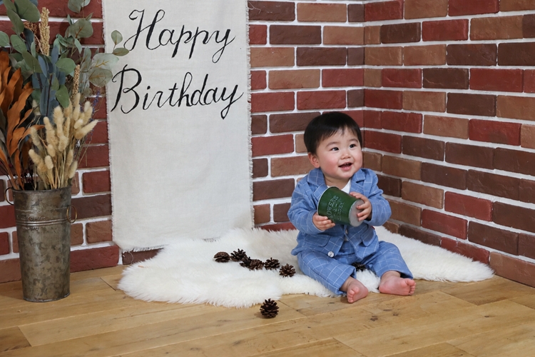 バースデー写真,バースデー,誕生日,男の子,誕生日の笑顔とぬくもり