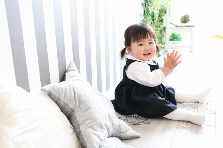 バースデー写真,バースデー,誕生日,女の子,明るく元気な赤ちゃん